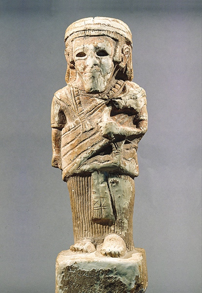 上图：主前8世纪的亚扪王Yerah Azar的雕像。