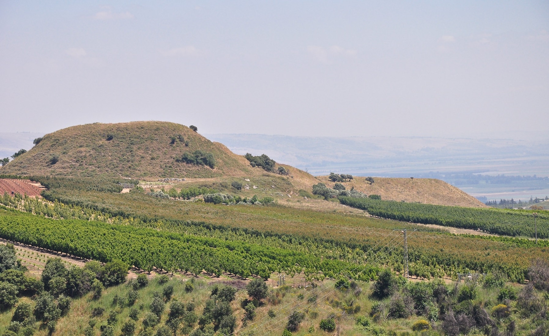 上图:伯·玛迦的亚比拉遗址(Tel Abel Beth Maacah),位于但遗址(Tel Dan)西边约6.5公里。这里是以色列的最北部。 上图:伯·玛迦的亚比拉遗址(Tel Abel Beth Maacah),位于但遗址(Tel Dan)西边约6.5公里。这里是以色列的最北部。